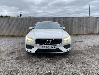 Used Volvo V60 2020 for sale - 77382127: Photo