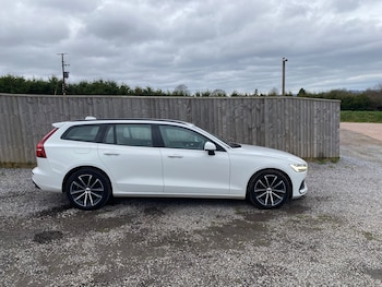 Used Volvo V60 2020 for sale - 77382127: Photo