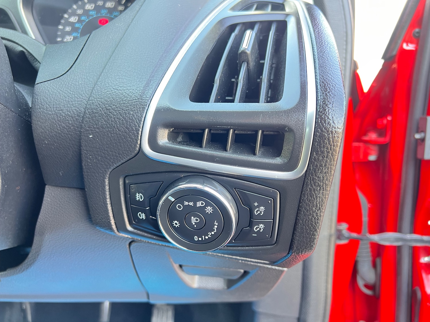 Used Ford Focus 2013 for sale - 77966601: Photo 23