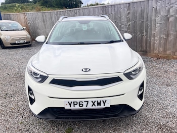 Used Kia Stonic 2017 for sale - 78815123: Photo