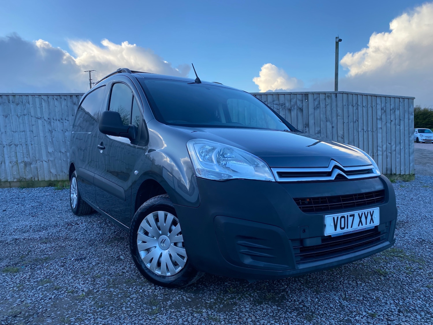 Used Citroen Berlingo 2017 for sale - 77570970: Photo 2