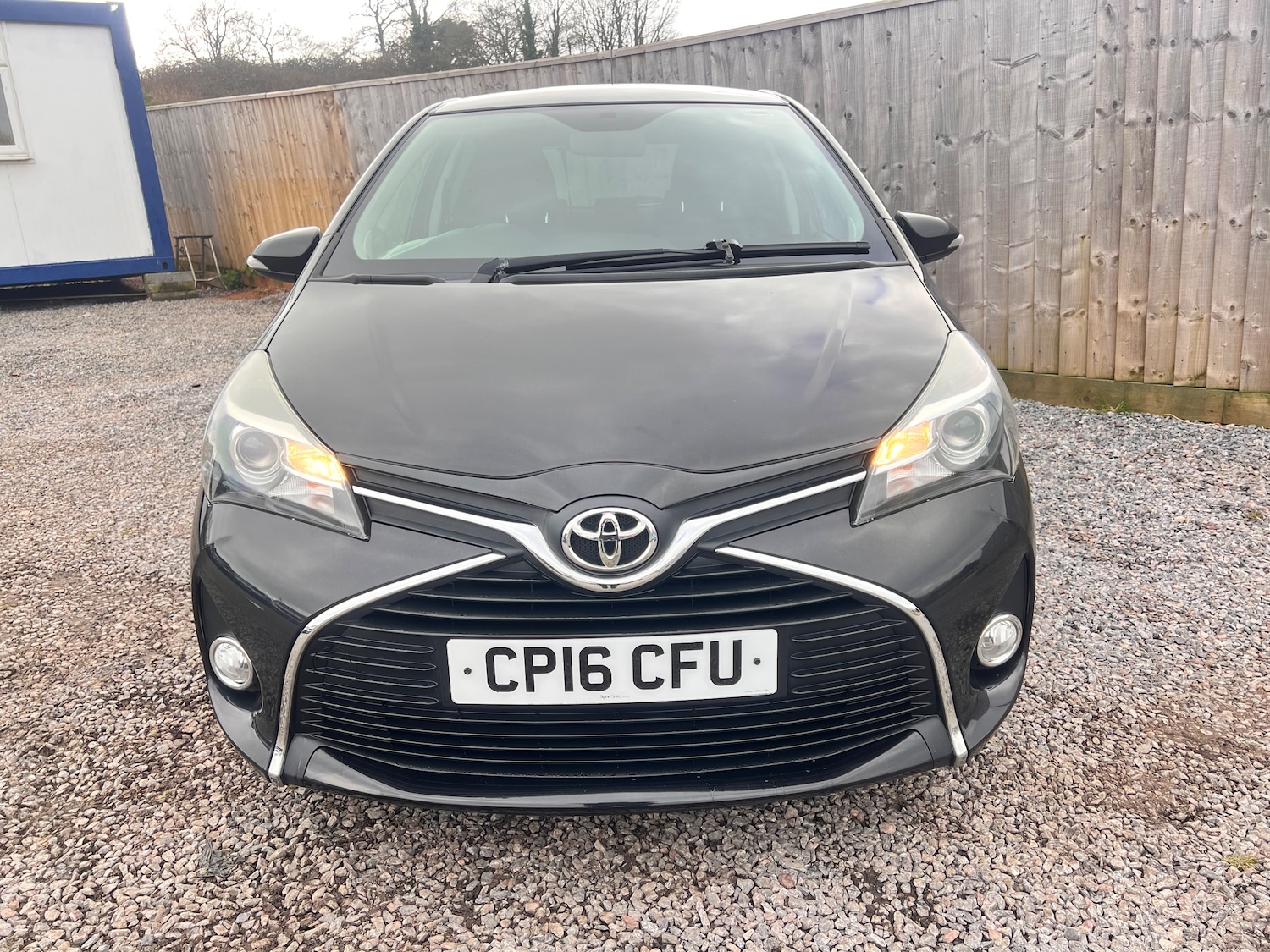 Used Toyota Yaris 2016 for sale - 77904335: Photo 3