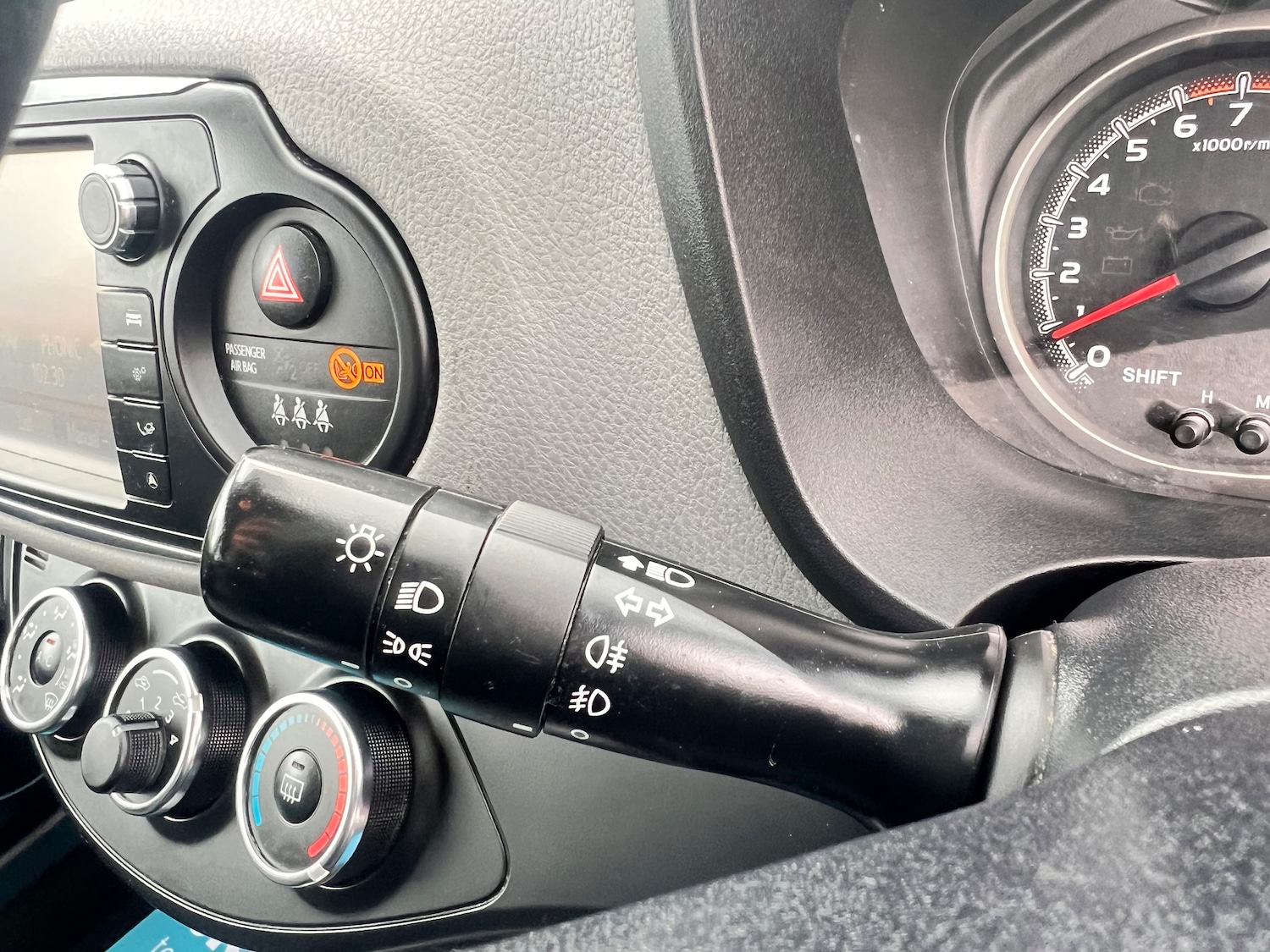 Used Toyota Yaris 2016 for sale - 77904335: Photo 30