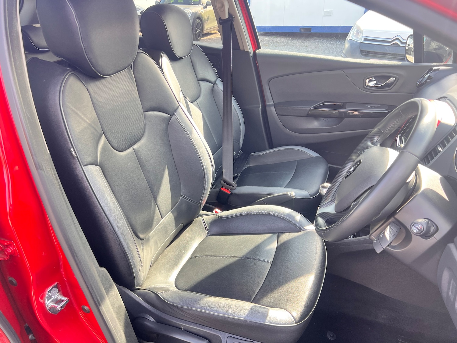 Used Renault Captur 2017 for sale - 78154846: Photo 11