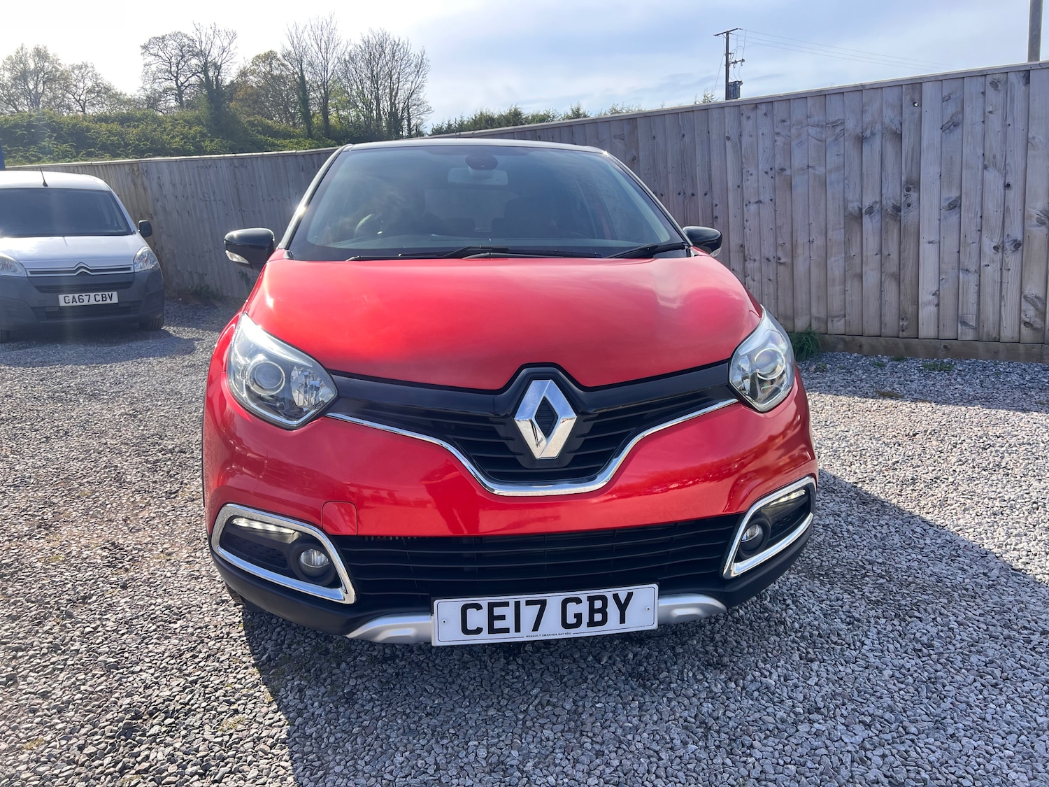Used Renault Captur 2017 for sale - 78154846: Photo 3
