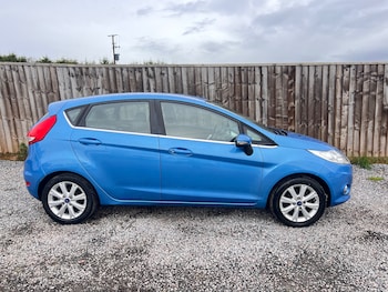 Used Ford Fiesta 2010 for sale - 77849170: Photo