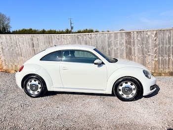 Used Volkswagen Beetle 2014 for sale - 77919115: Photo