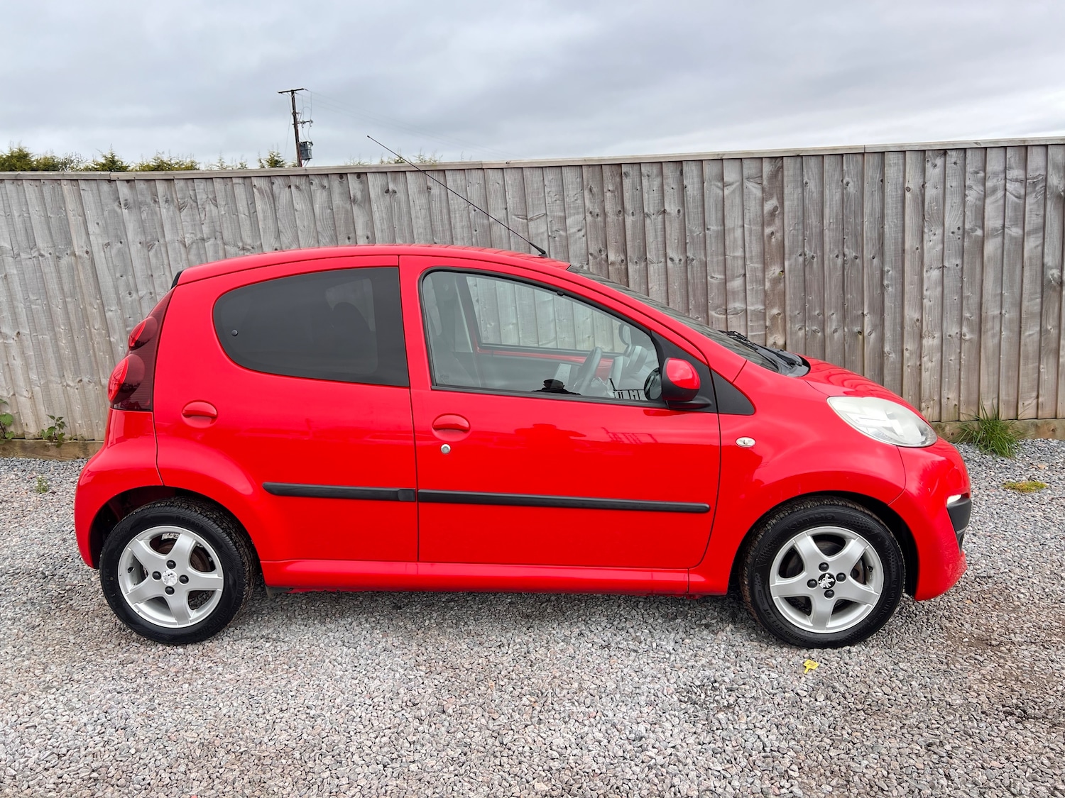 Used Peugeot 107 2014 for sale - 77989854: Photo 5