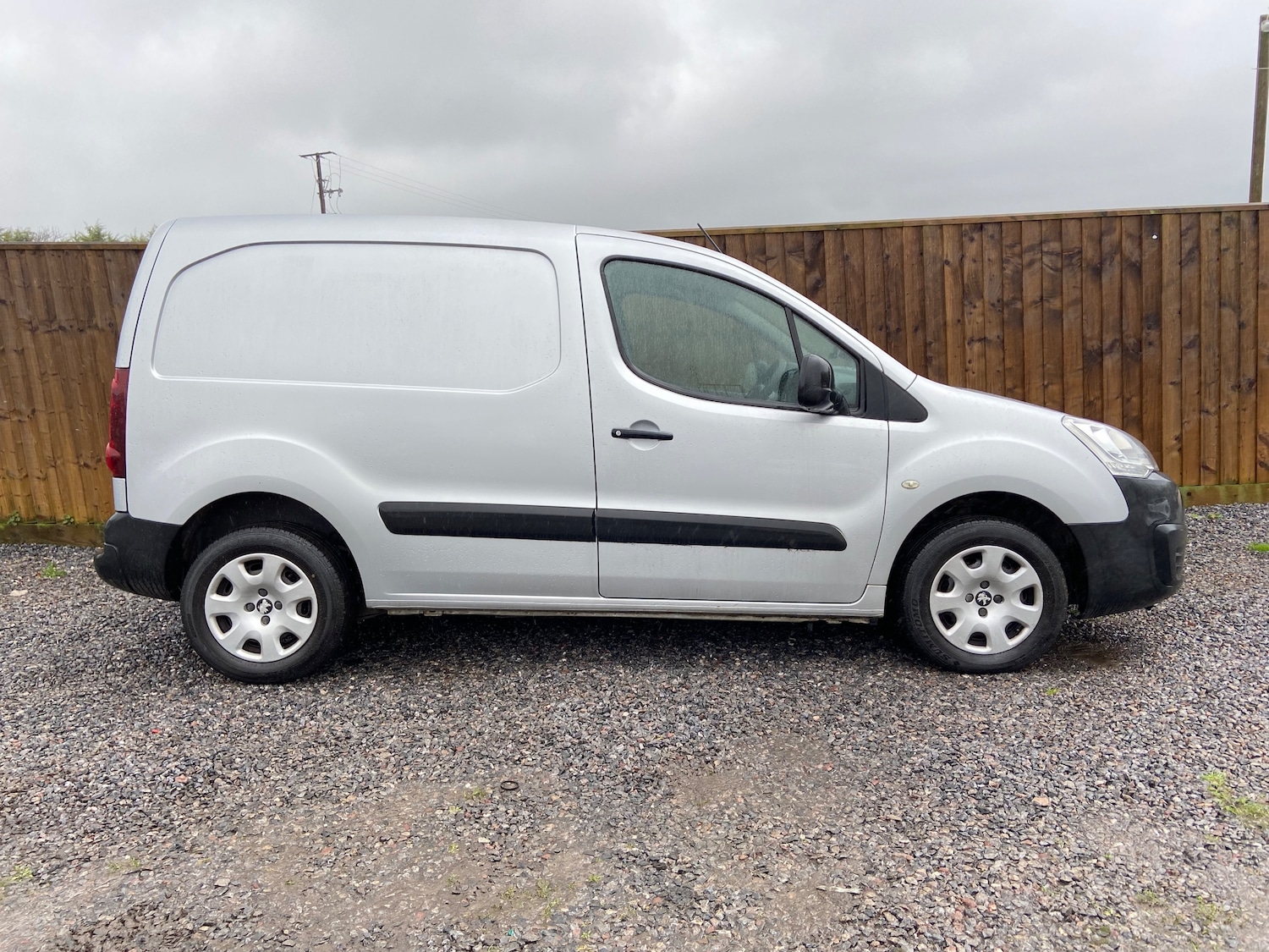 Used Peugeot Partner 2016 for sale - 77381042: Photo 9