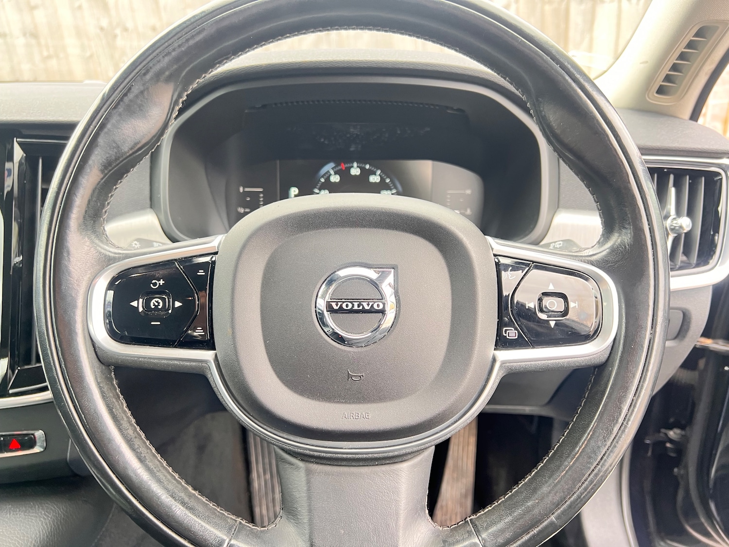 Used Volvo V90 2017 for sale - 78043288: Photo 12