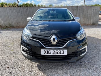 Used Renault Captur 2019 for sale - 79570688: Photo