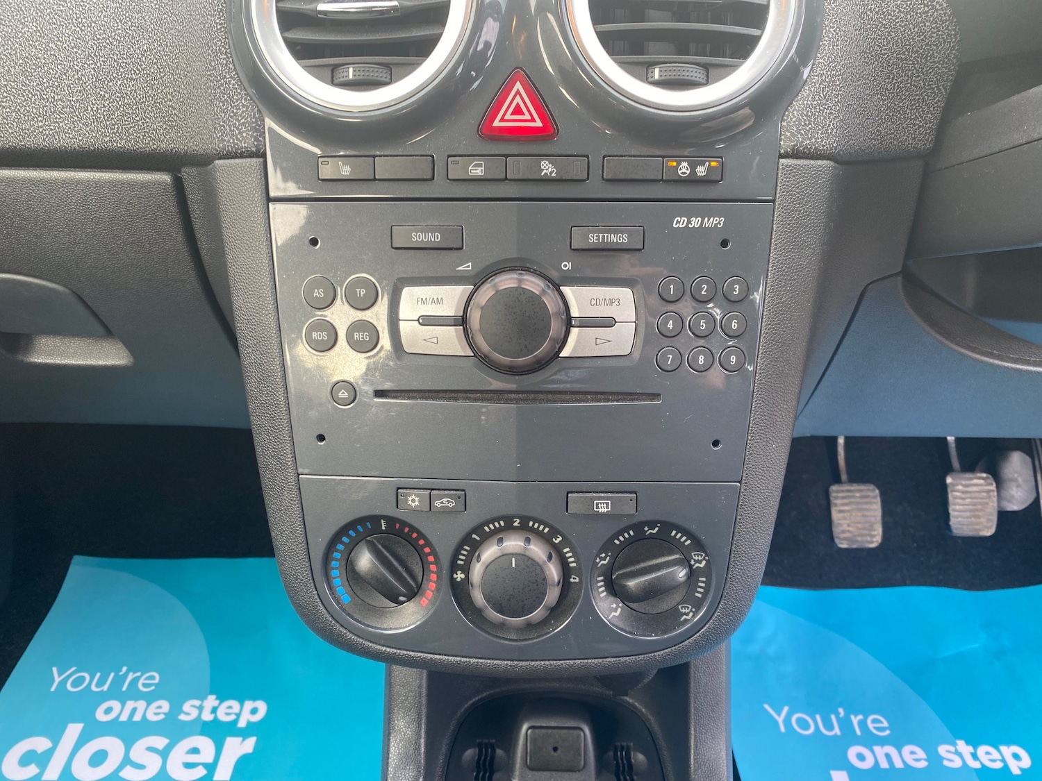 Used Vauxhall Corsa 2011 for sale - 77631389: Photo 19