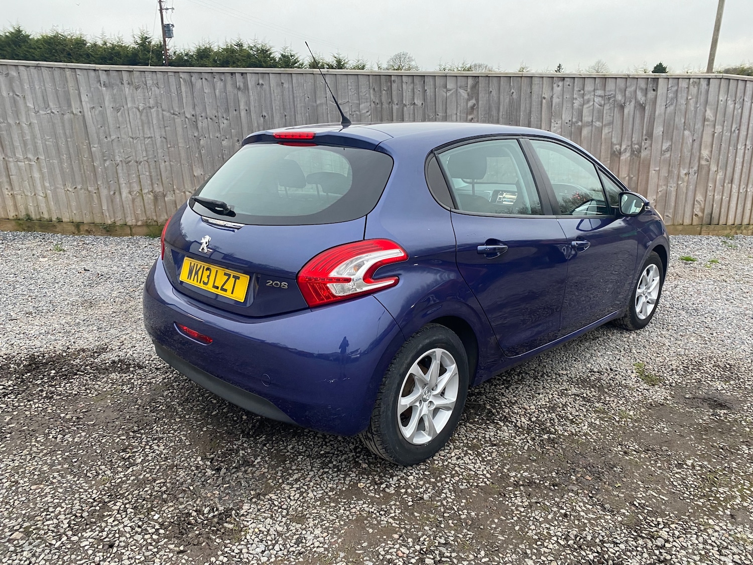 Used Peugeot 208 2013 for sale - 77730058: Photo 11