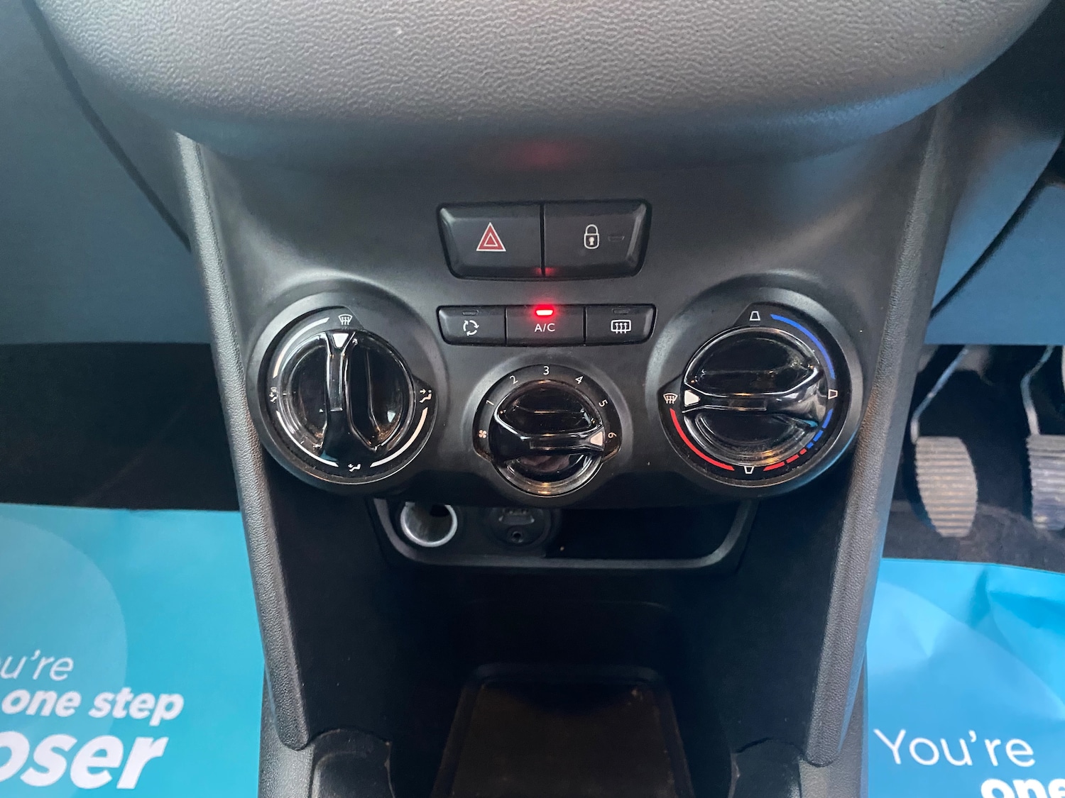 Used Peugeot 208 2013 for sale - 77730058: Photo 20