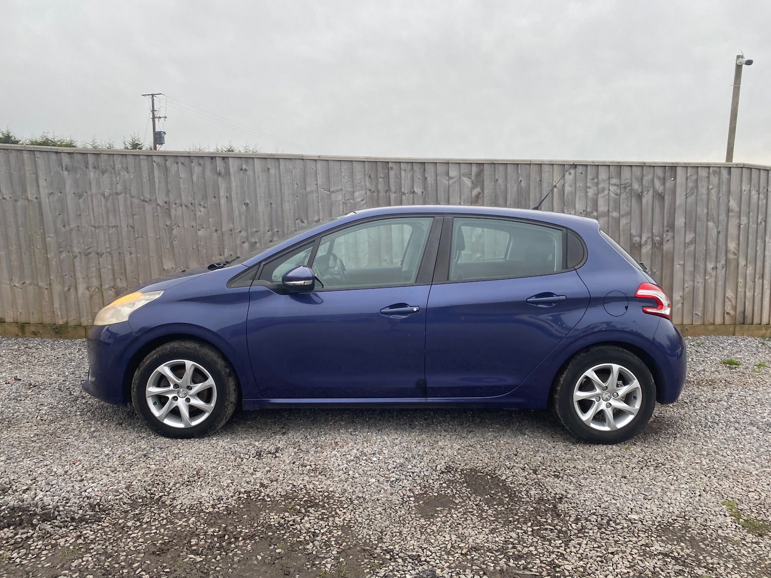 Used Peugeot 208 2013 for sale - 77730058: Photo 5