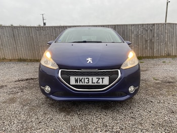 Used Peugeot 208 2013 for sale - 77533737: Photo