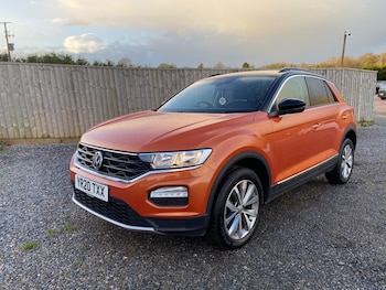 Used Volkswagen T-Roc 2020 for sale - 77382122: Photo