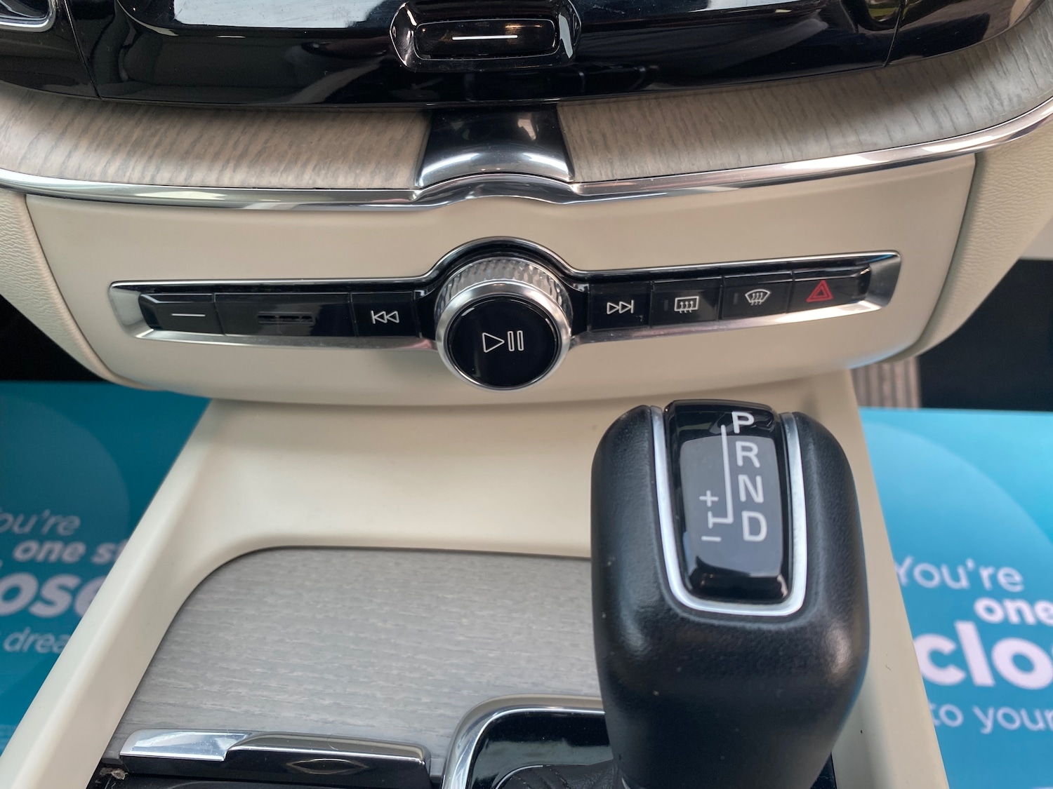 Used Volvo XC60 2017 for sale - 77381044: Photo 19