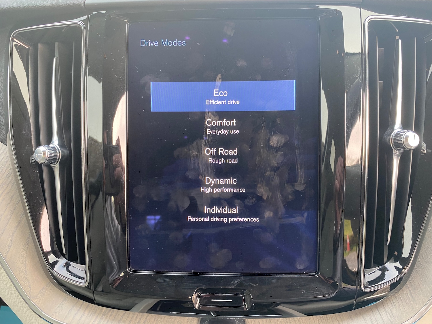 Used Volvo XC60 2017 for sale - 77381044: Photo 22