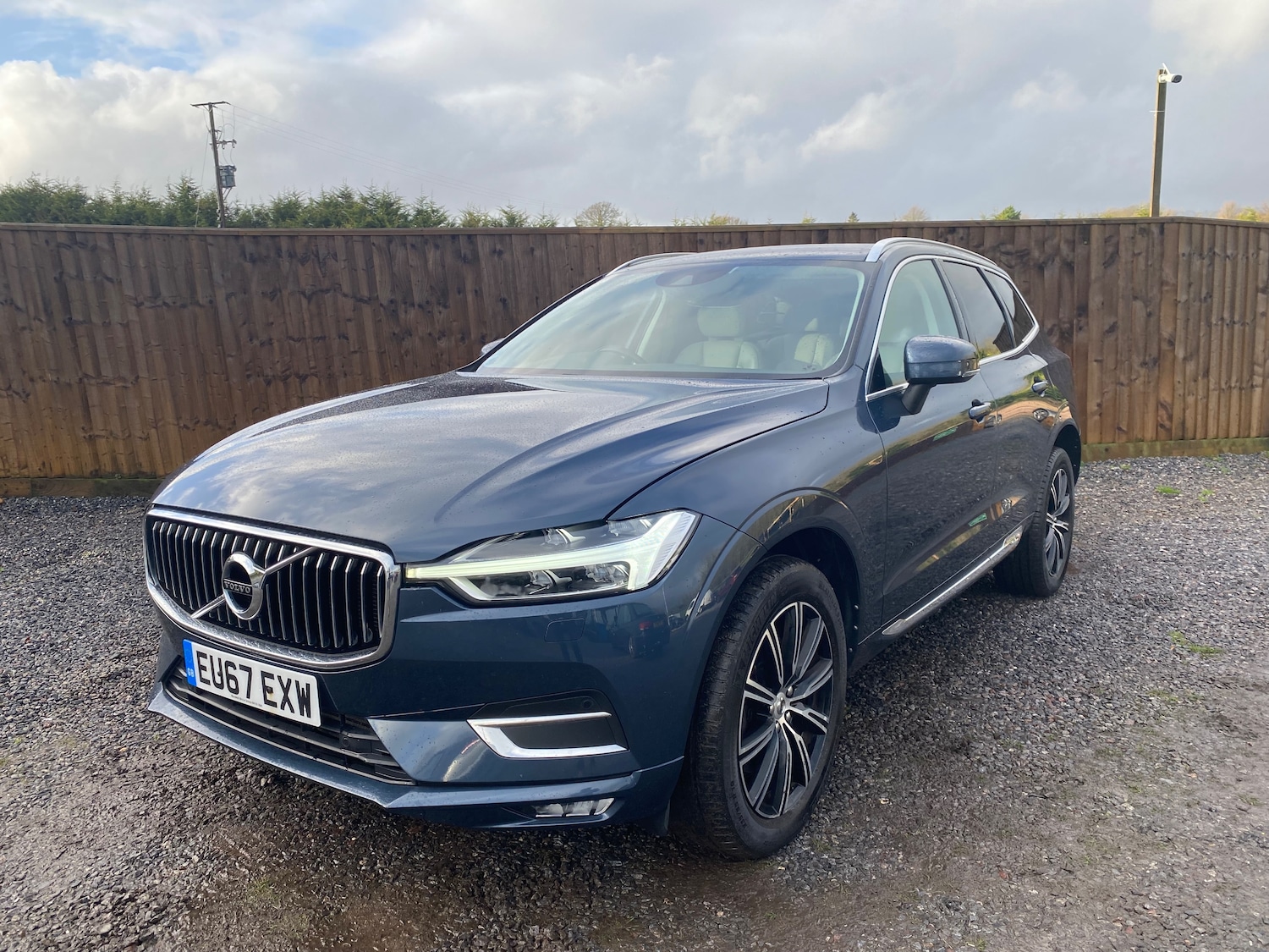 Used Volvo XC60 2017 for sale - 77381044: Photo 4