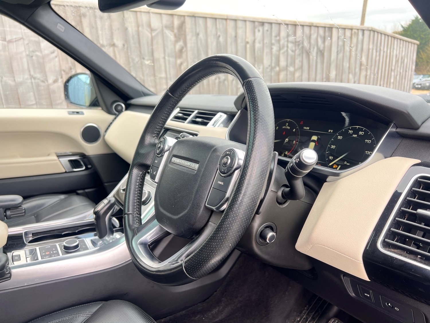 Used Land Rover Range Rover Sport 2015 for sale - 77779494: Photo 8