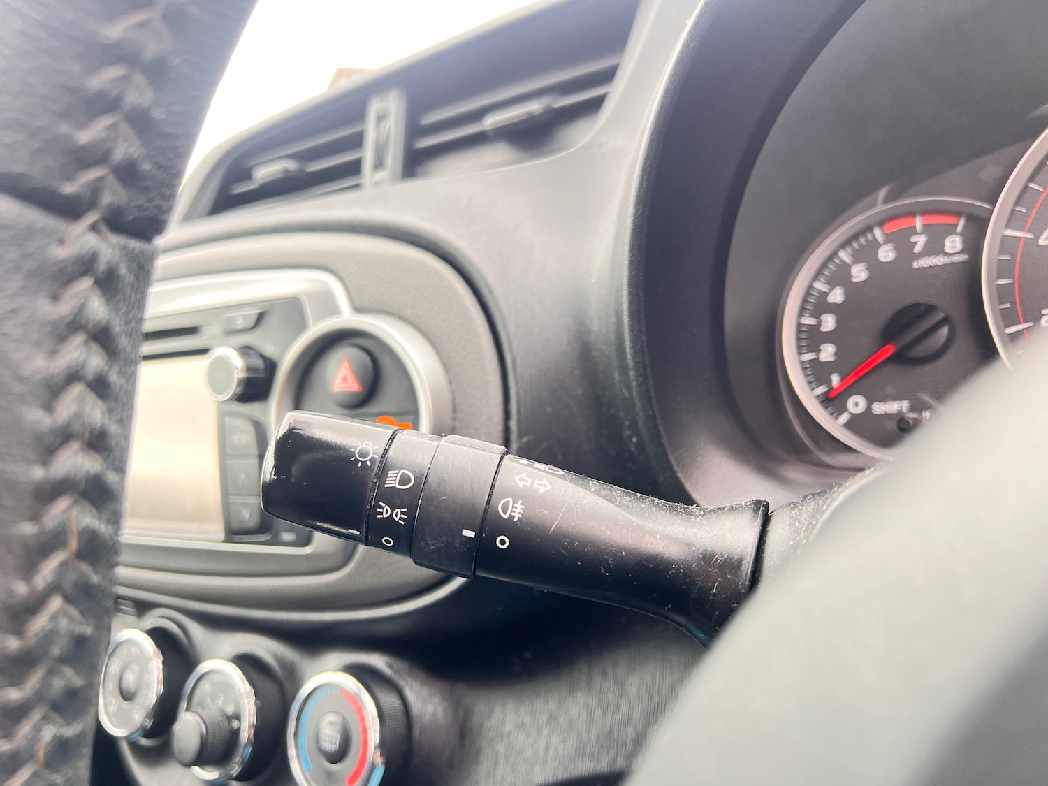 Used Toyota Yaris 2013 for sale - 77533744: Photo 24