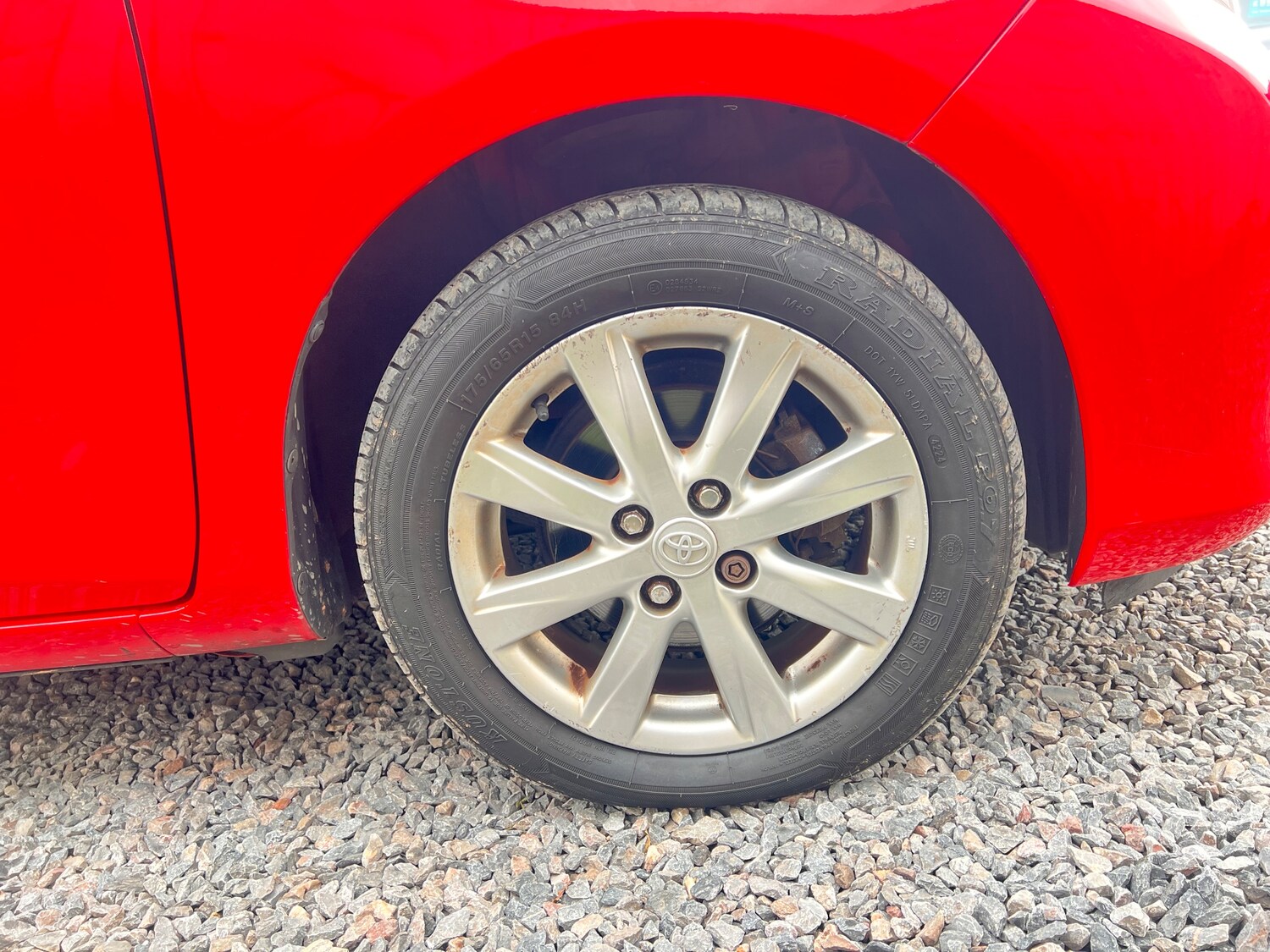 Used Toyota Yaris 2013 for sale - 77533744: Photo 33