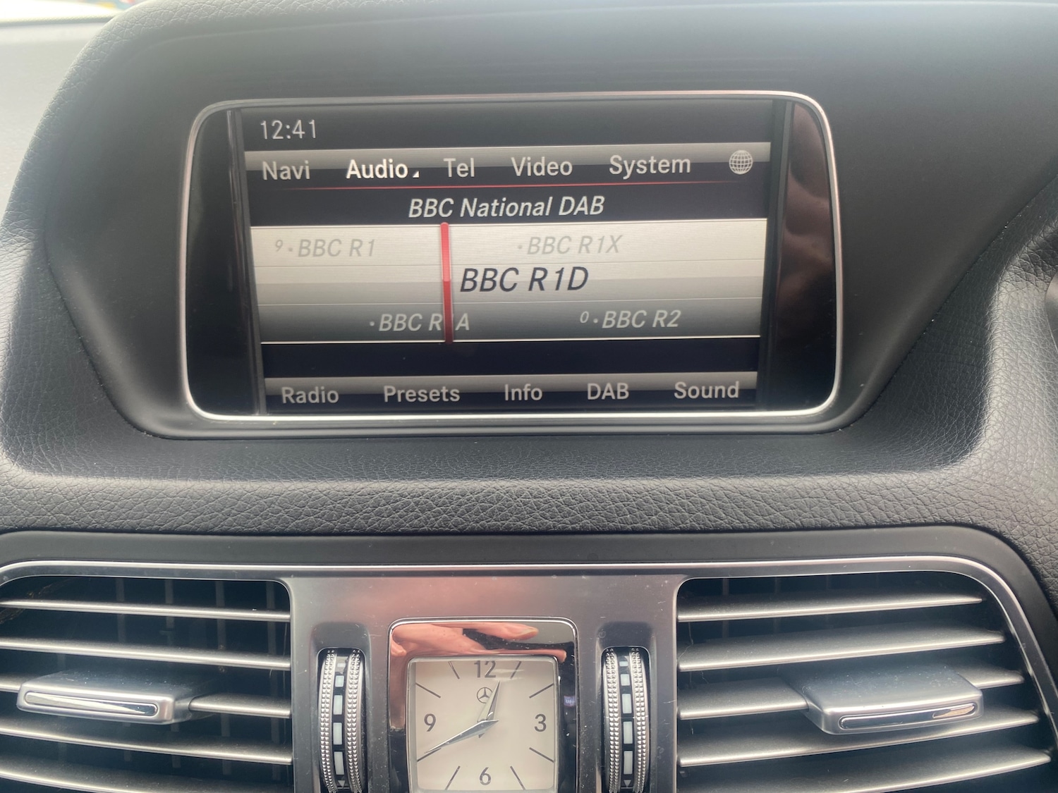 Used Mercedes-Benz E Class 2013 for sale - 77593281: Photo 17