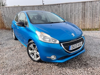 Used Peugeot 208 2013 for sale - 77679783: Photo