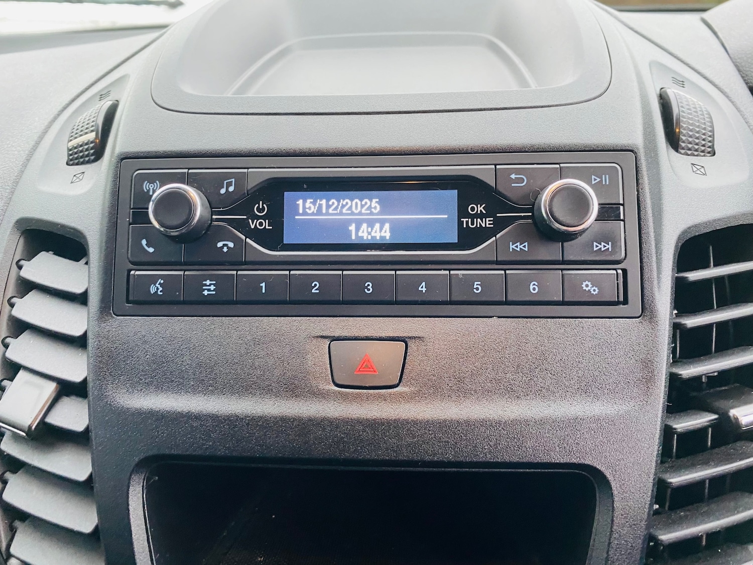 Used Ford Transit Connect 2020 for sale - 77381043: Photo 19