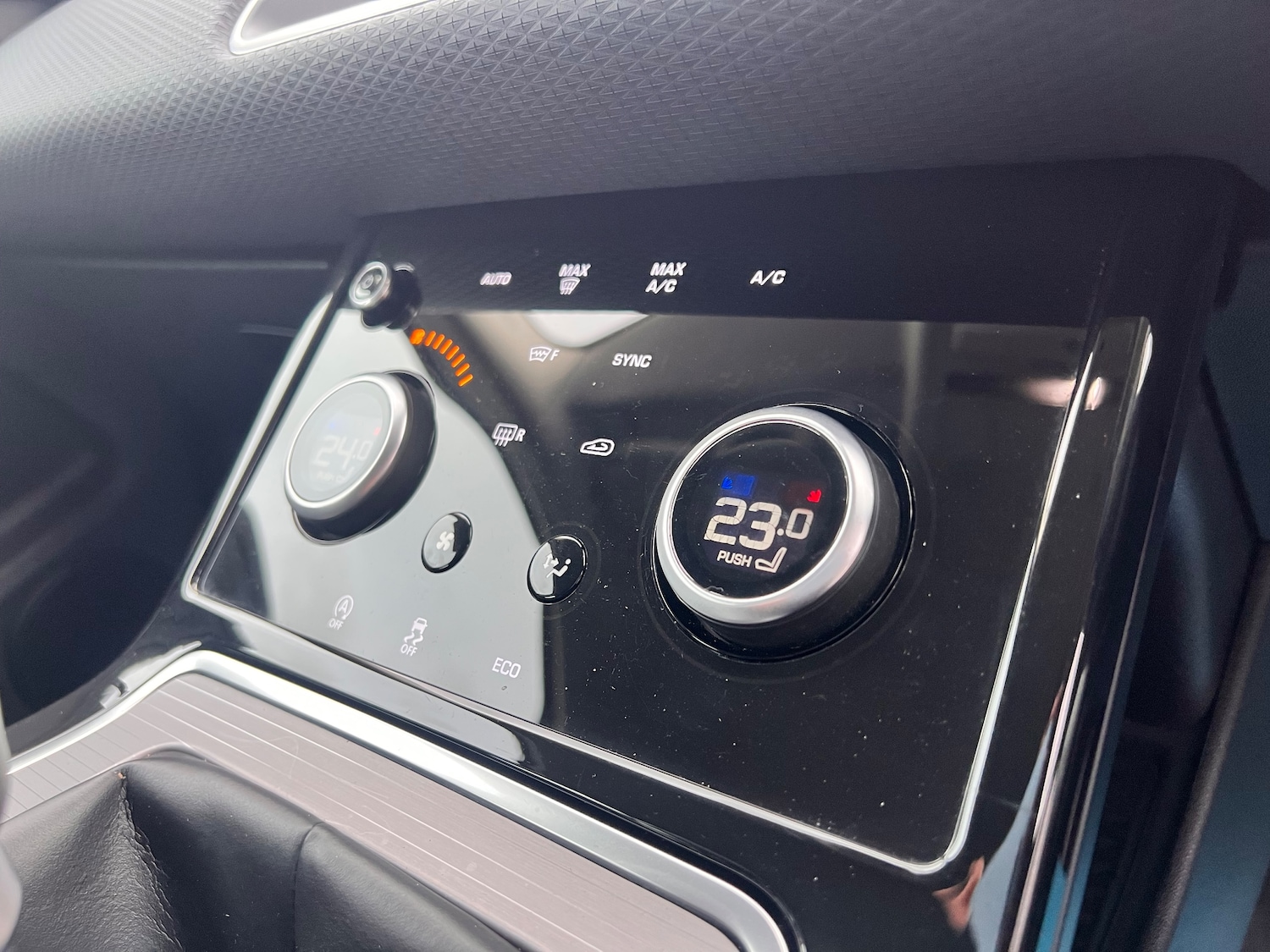 Used Land Rover Range Rover Evoque 2019 for sale - 77834741: Photo 37