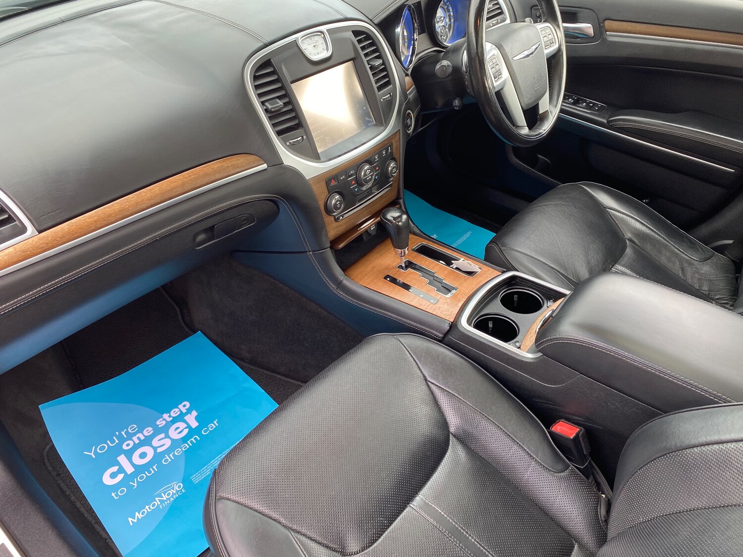 Used Chrysler 300C 2012 for sale - 77654129: Photo 21