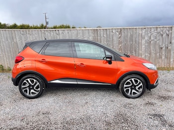 Used Renault Captur 2015 for sale - 77849161: Photo