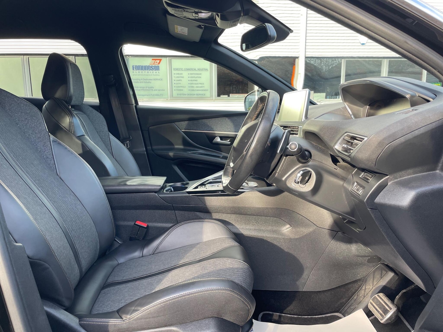 Used Peugeot 3008 2018 for sale - 77424831: Photo 17