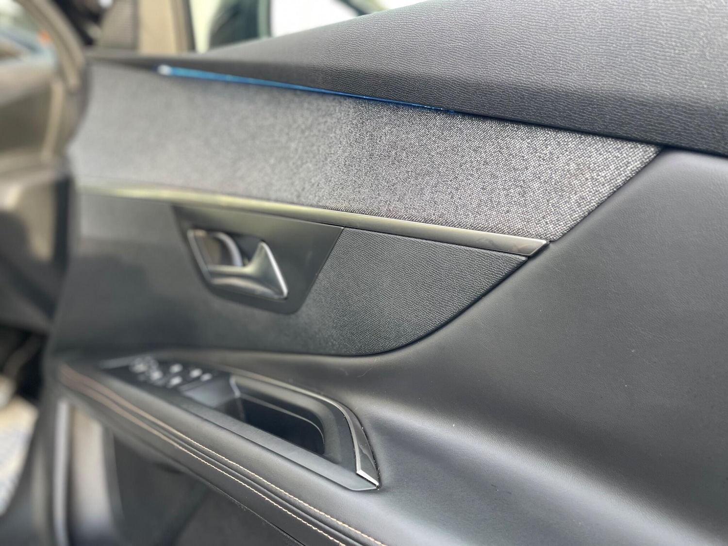 Used Peugeot 3008 2018 for sale - 77424831: Photo 41