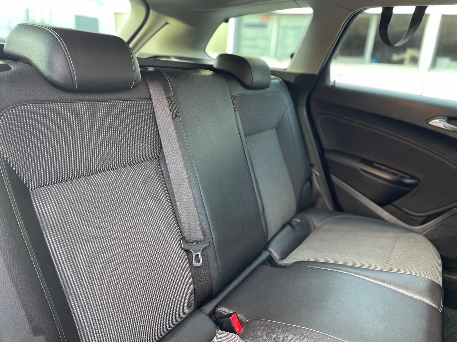 Used Vauxhall Astra 2013 for sale - 77549663: Photo 21