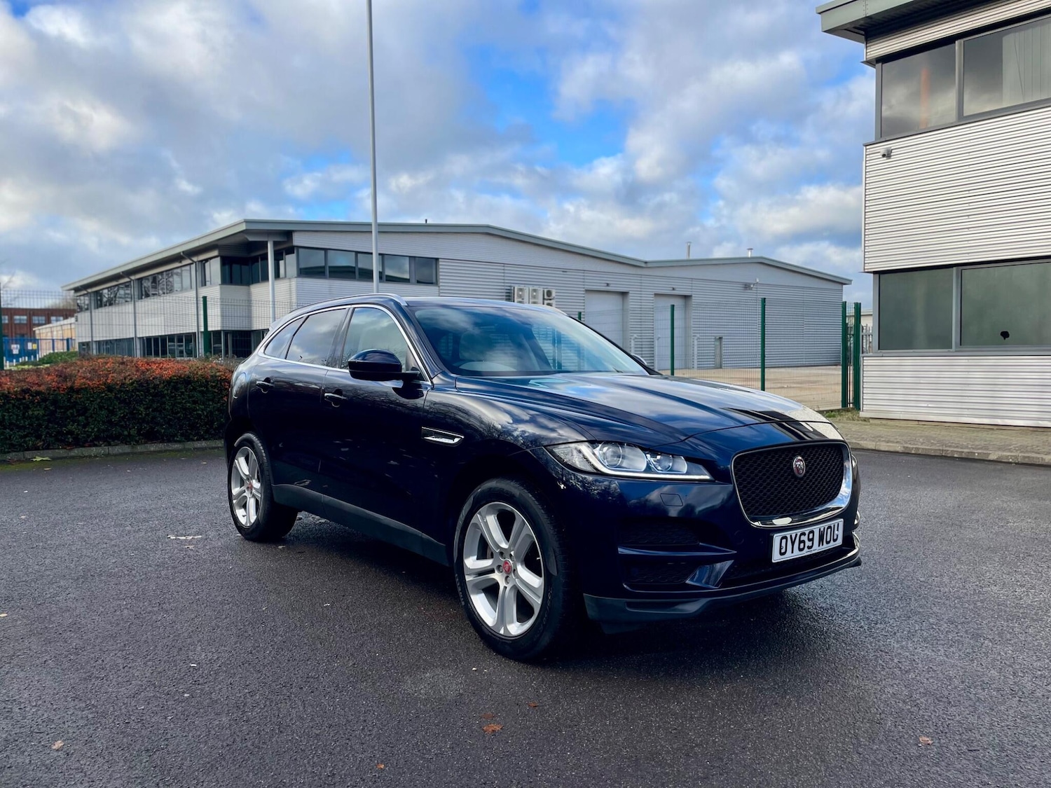 Used Jaguar F-Pace 2019 for sale - 77425644: Photo 3