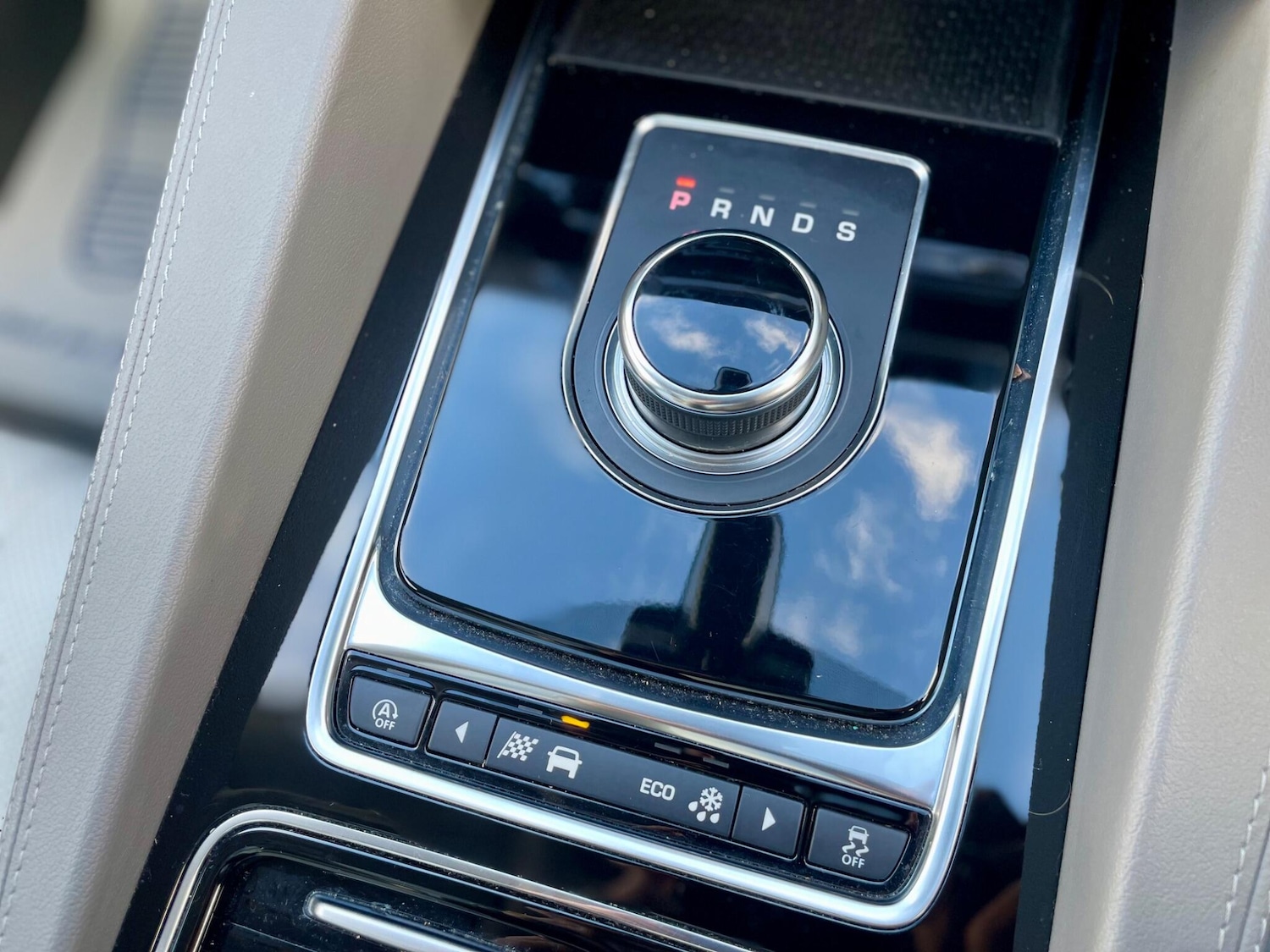 Used Jaguar F-Pace 2019 for sale - 77425644: Photo 40