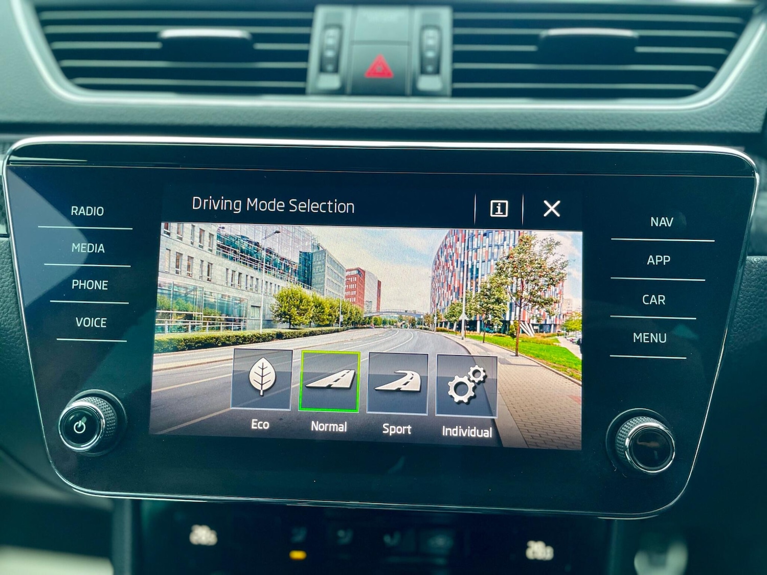 Used Skoda Superb 2019 for sale - 77424611: Photo 39