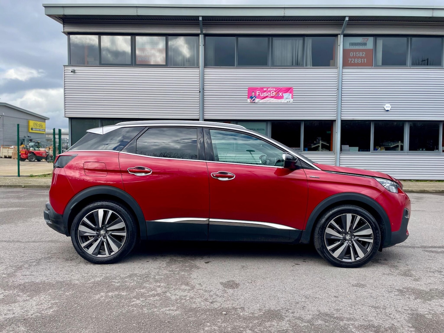 Used Peugeot 3008 2017 for sale - 77769531: Photo 12