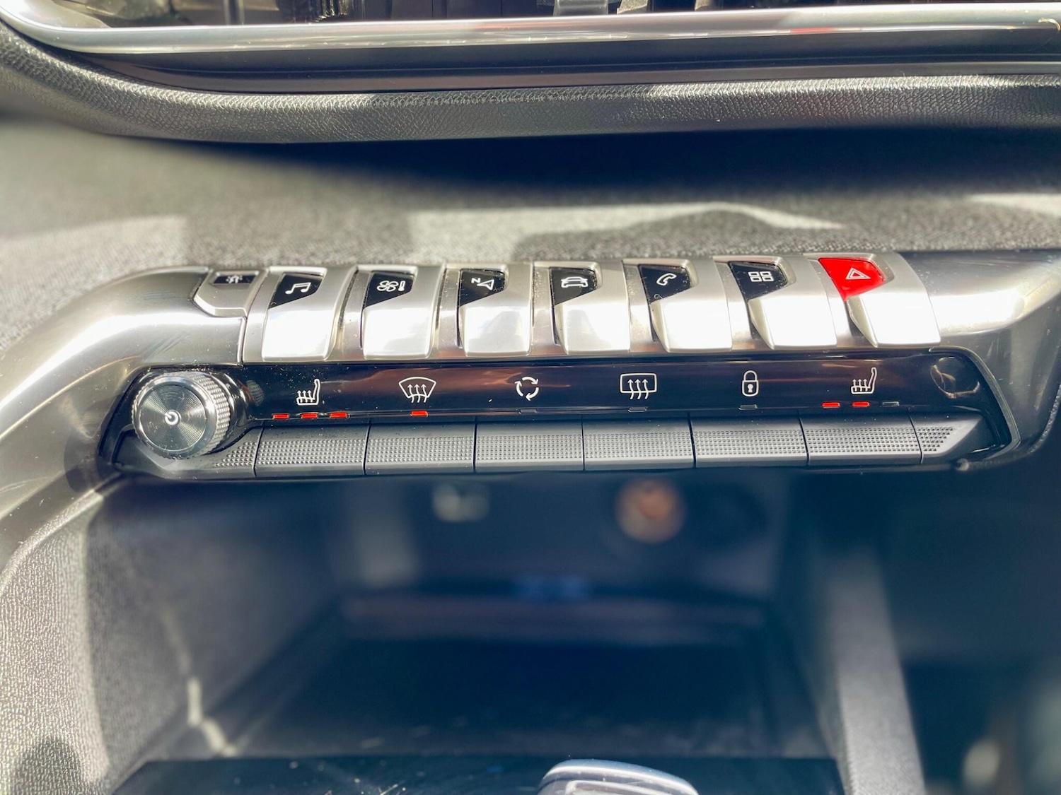 Used Peugeot 3008 2017 for sale - 77769531: Photo 40