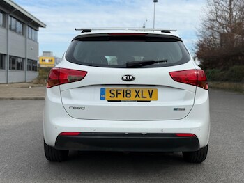 Used Kia Ceed 2018 for sale - 77909505: Photo