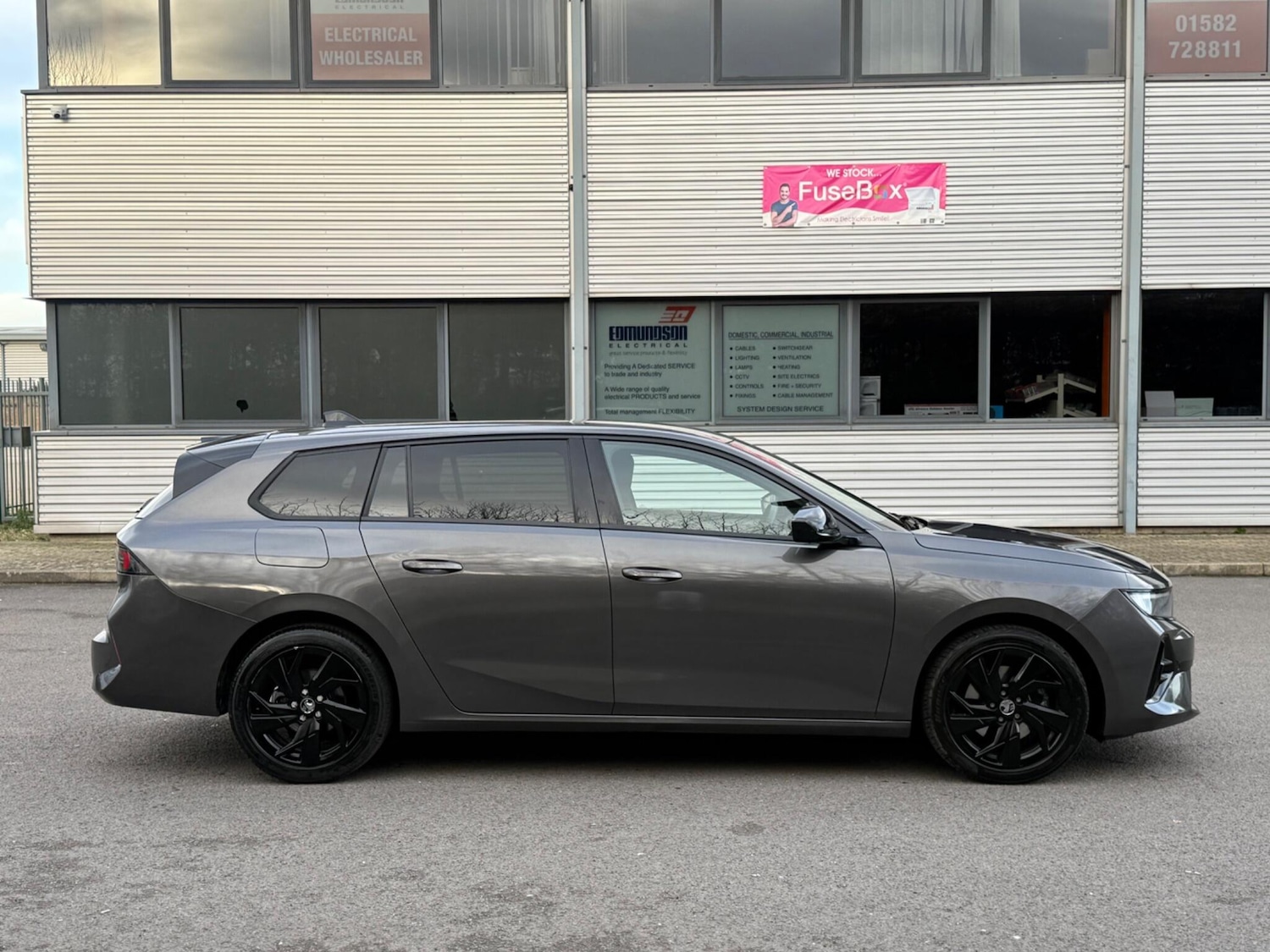 Used Vauxhall Astra 2024 for sale - 77425008: Photo 3