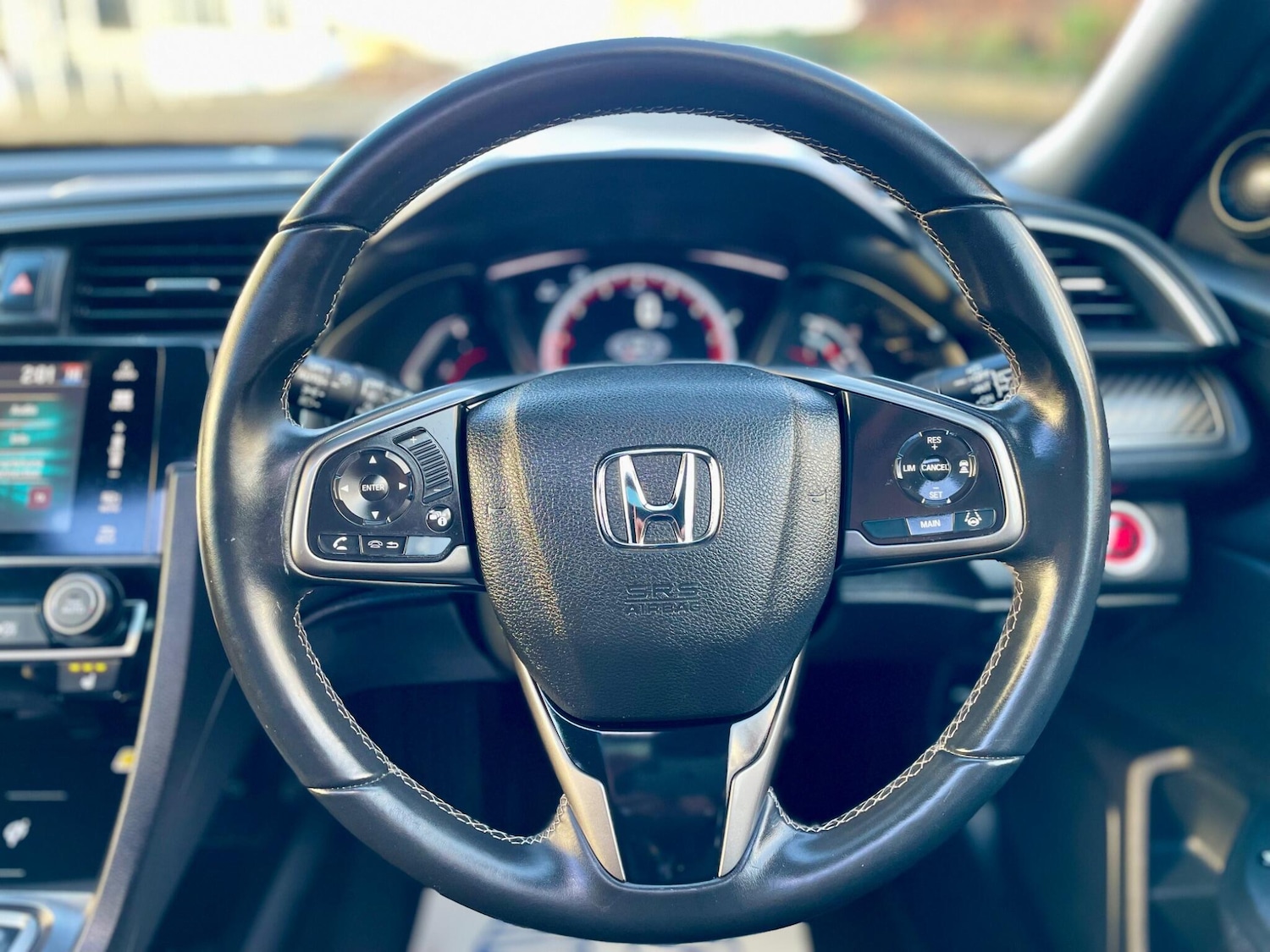 Used Honda Civic 2017 for sale - 77424534: Photo 29