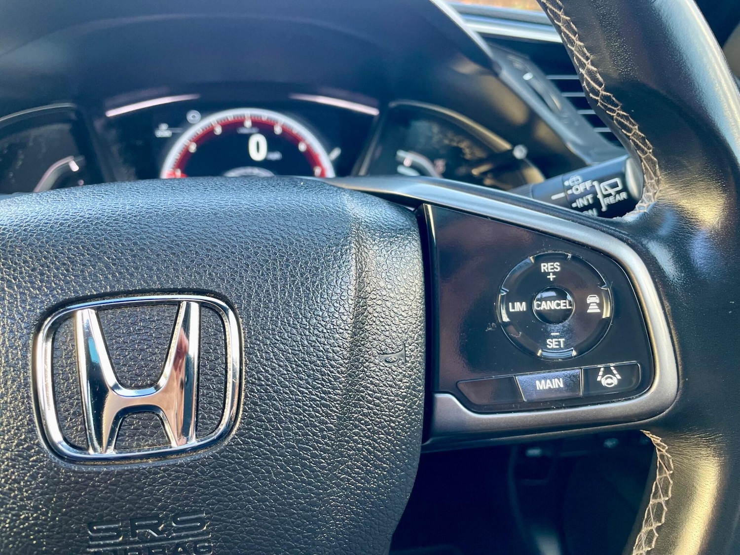 Used Honda Civic 2017 for sale - 77424534: Photo 31