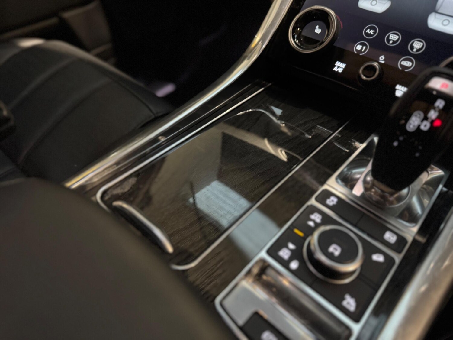 Used Land Rover Range Rover Sport 2018 for sale - 76657507: Photo 36