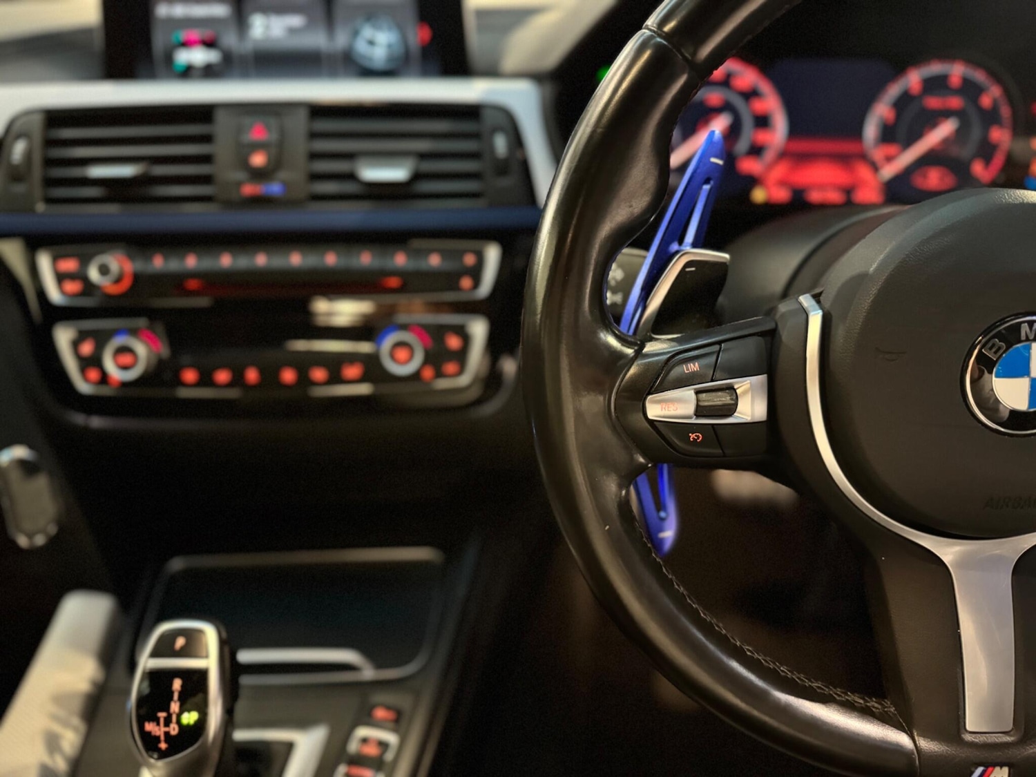 Used BMW 3 Series 2018 for sale - 76786750: Photo 23