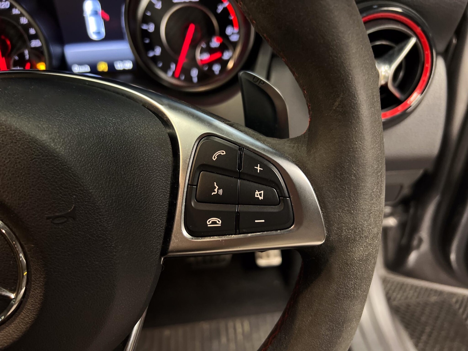 Used Mercedes-Benz CLA 2019 for sale - 77229596: Photo 32