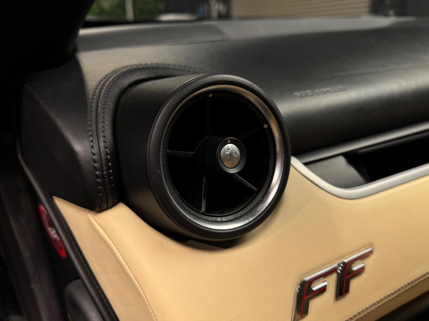 Used Ferrari FF 2012 for sale - 77174622: Photo 27