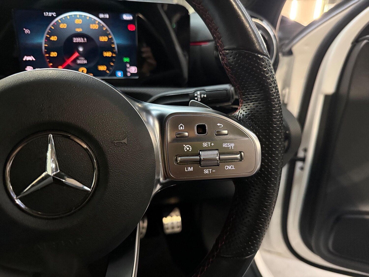 Used Mercedes-Benz A-Class 2018 for sale - 76658256: Photo 30